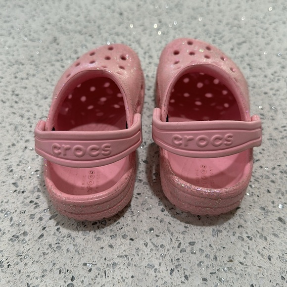 Crocs toddler size 7 - Picture 2 of 4